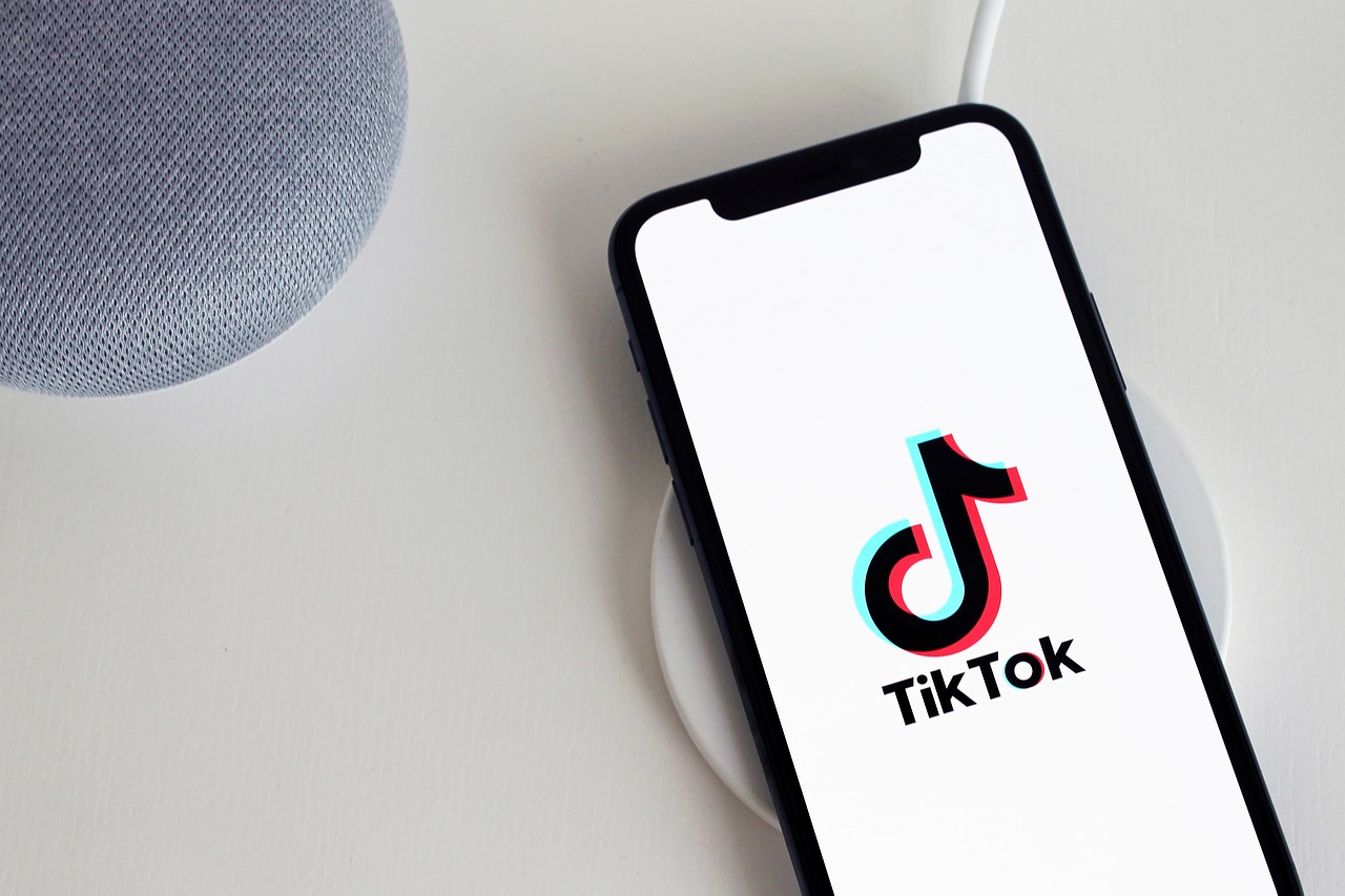 Instagram vs TikTok vs Threads